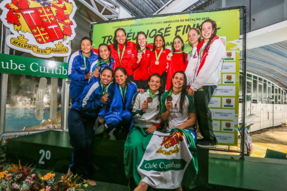 Nadadores do Sesi-SP encerram participação no Troféu José Finkel com 11 medalhas