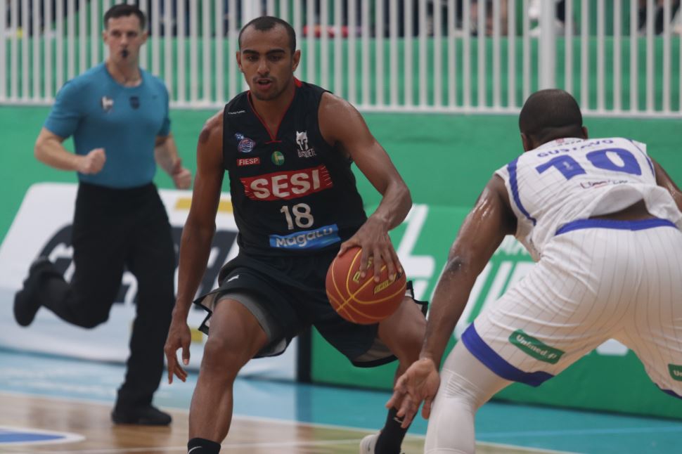 Sesi Franca Basquete vence Pato e segue invicto no NBB