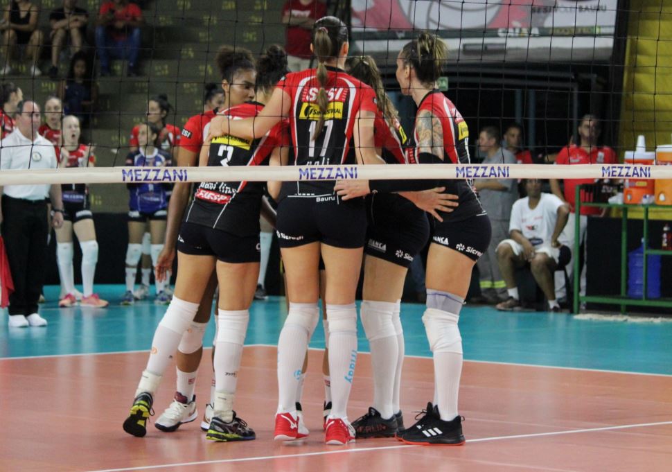 Sesi Vôlei Bauru vence Curitiba no segundo jogo da Superliga 