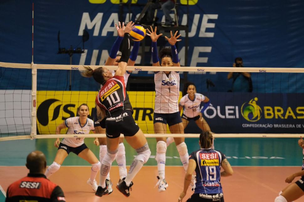 Sesi Vôlei Bauru é superado pelo Sesc Rio na Superliga feminina 2019/2020  