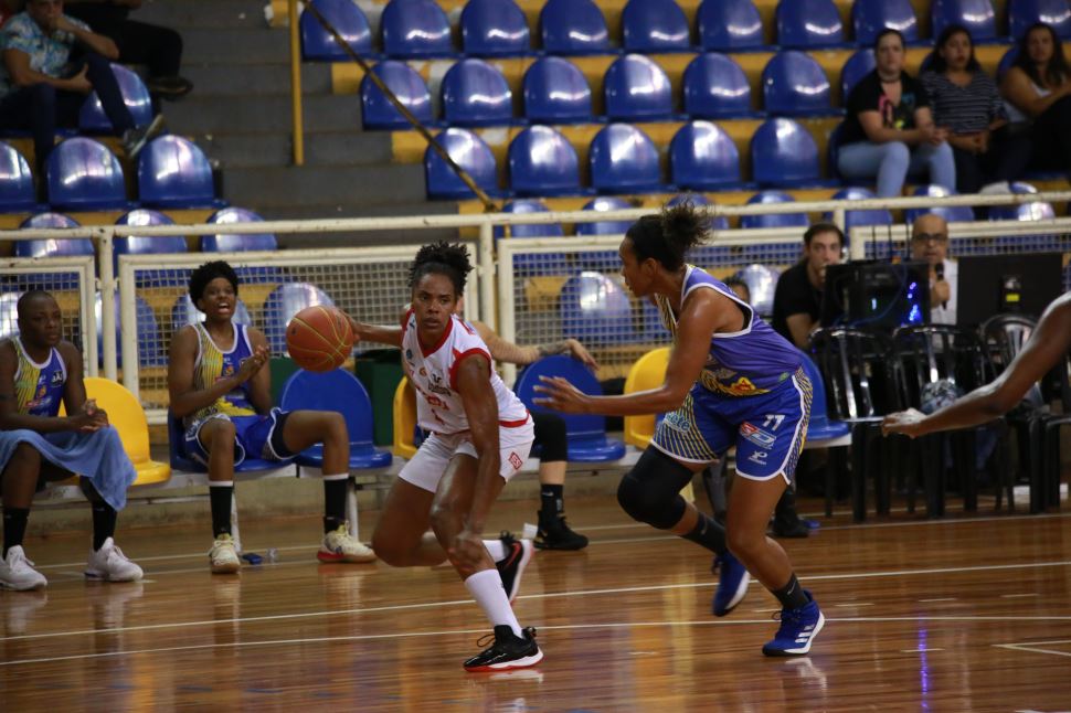 Sesi Araraquara Basquete conquista vitória importante nos playoffs do Campeonato Paulista