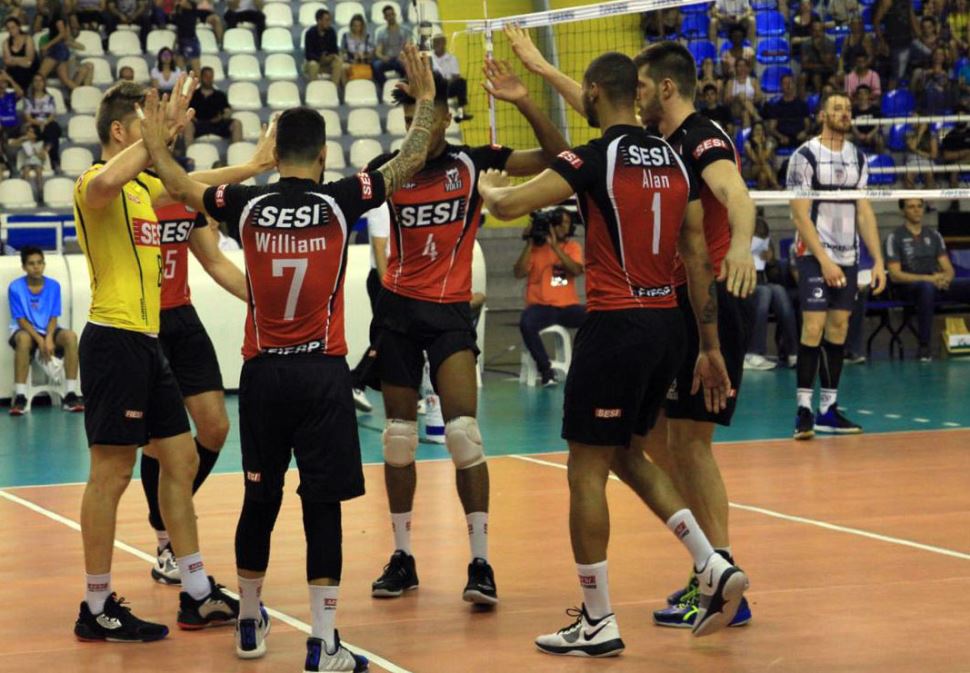 Vôlei masculino do Sesi-SP fecha 2019 com vitória na Superliga 2019/2020