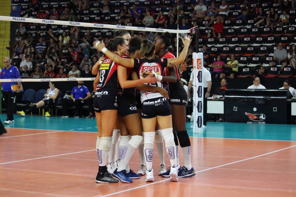 Sesi Vôlei Bauru vence Pinheiros no primeiro jogo do returno da Superliga