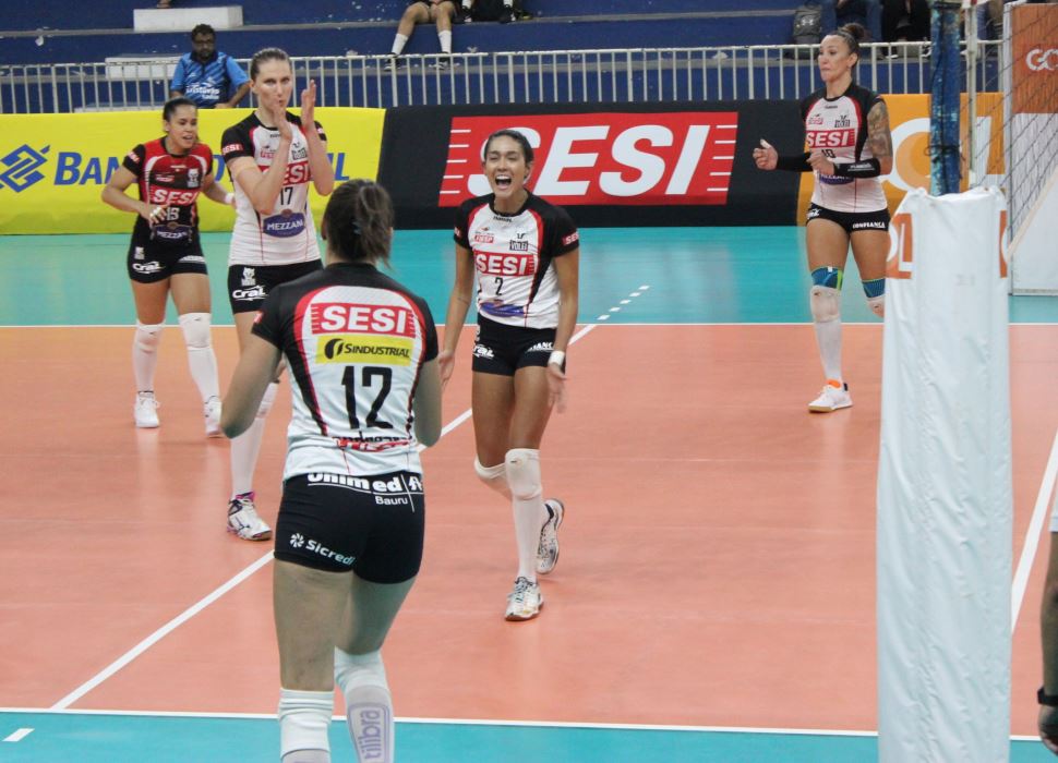 Sesi Vôlei Bauru supera São Caetano e garante jogo em casa nos playoffs da Superliga feminina 2019/2020