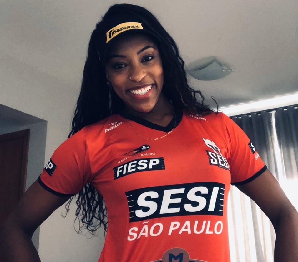 Sesi Vôlei Bauru contrata Mara Leão