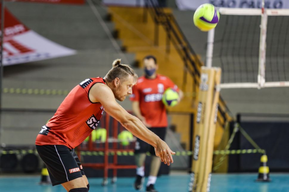 Time masculino de vôlei do Sesi-SP se prepara para estreia na temporada 2020/21