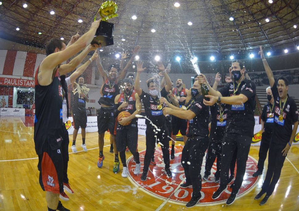 Sesi Franca Basquete é tricampeão paulista