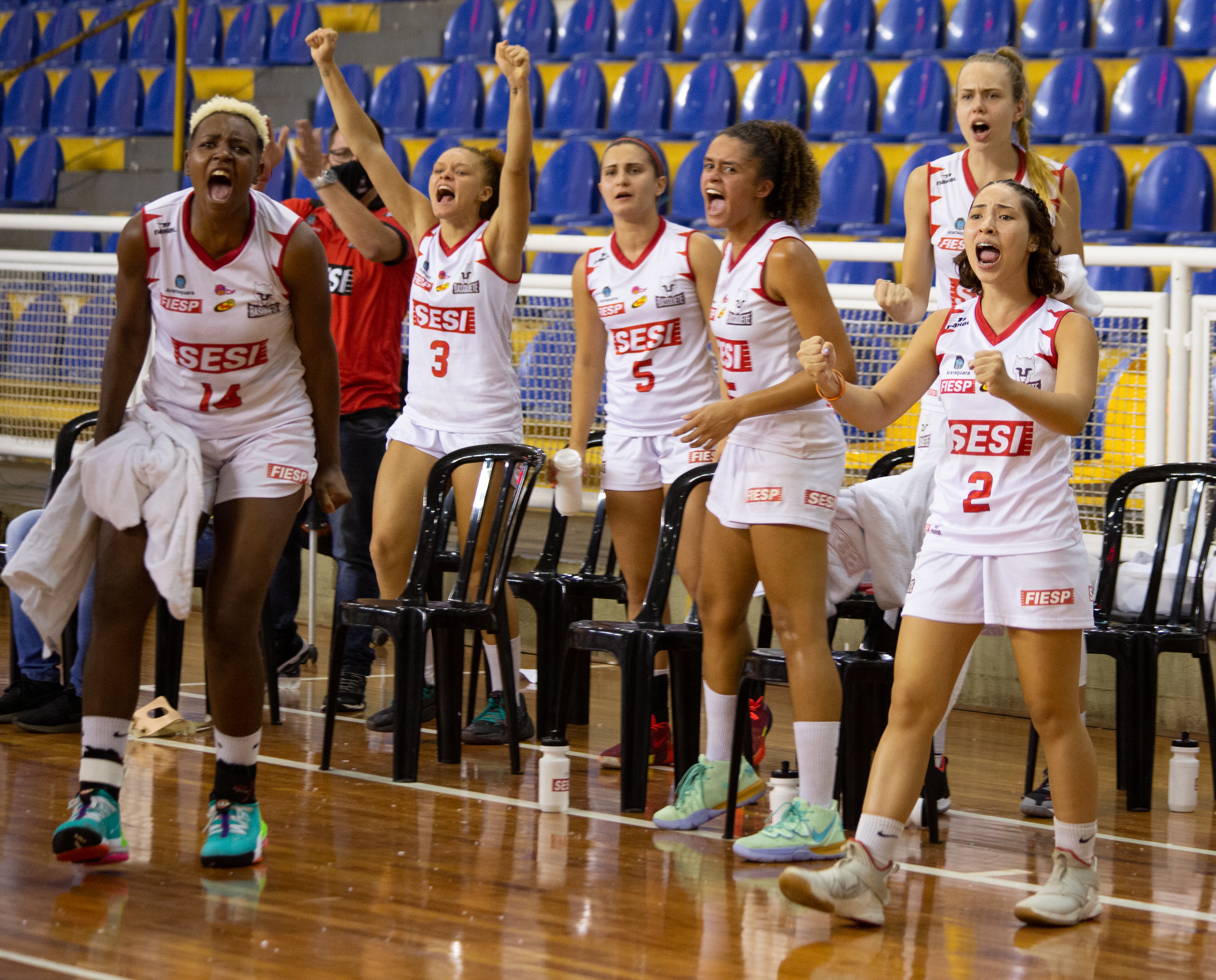 Sesi Araraquara vence a terceira seguida no Paulista de Basquete