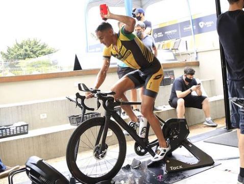 Superleague Triathlon Indoor