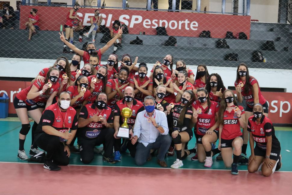 Sub-19 do SESI Vôlei Bauru é campeão paulista invicto  