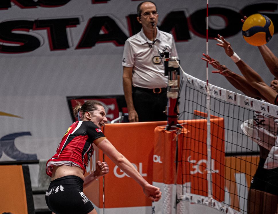 Sesi Vôlei Bauru vence Sesc/Flamengo e está na semifinal da Superliga Banco do Brasil 2020-2021  