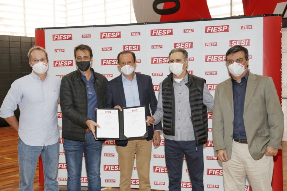 Skaf oficializa a renovação do convênio com Sesi Franca Basquete e Magazine Luiza