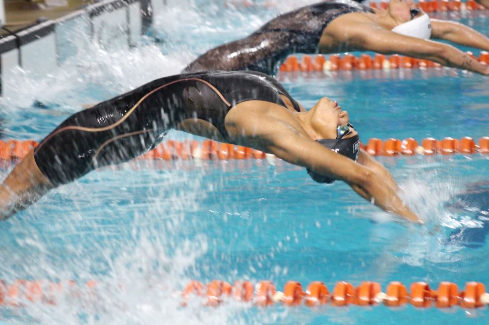 Finkel 2021: Brandonn Almeida alcança índice para Mundial e Julia Góes garante o ouro nos primeiros pódios em competição absoluta aos 17 anos