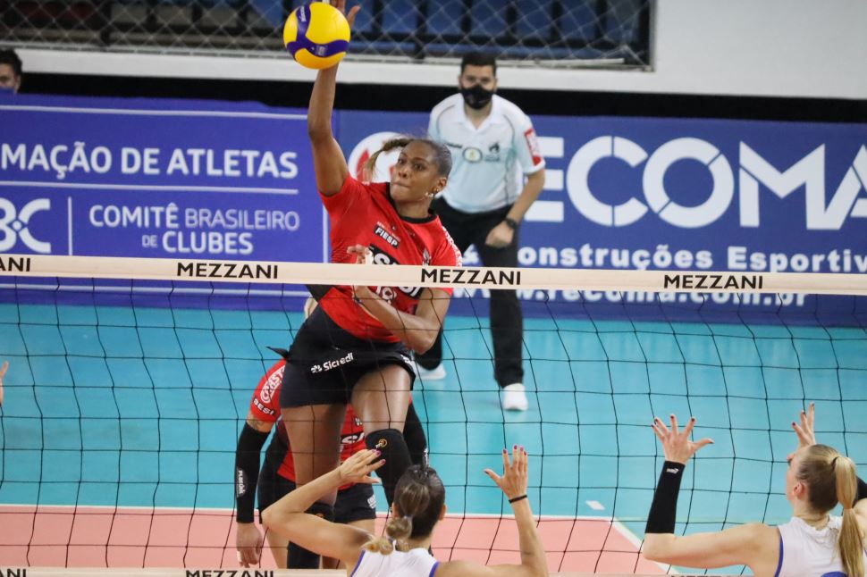 Sesi Vôlei Bauru vence Pinheiros na Superliga Banco do Brasil 2021-2022 e sobe para terceiro 