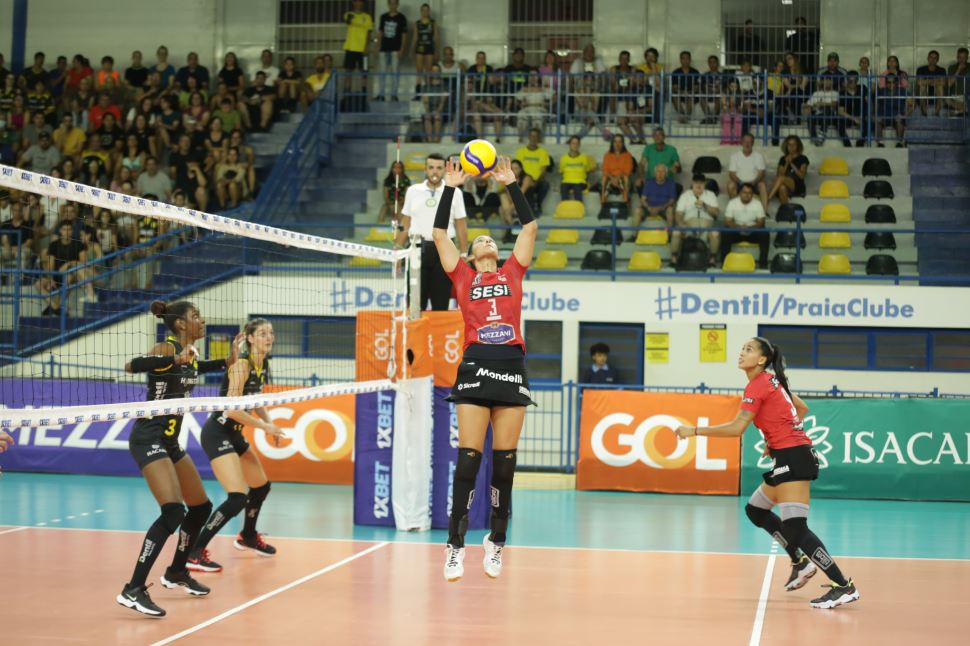 Sesi Vôlei Bauru perde para Dentil/Praia Clube na Superliga 2022-2023
