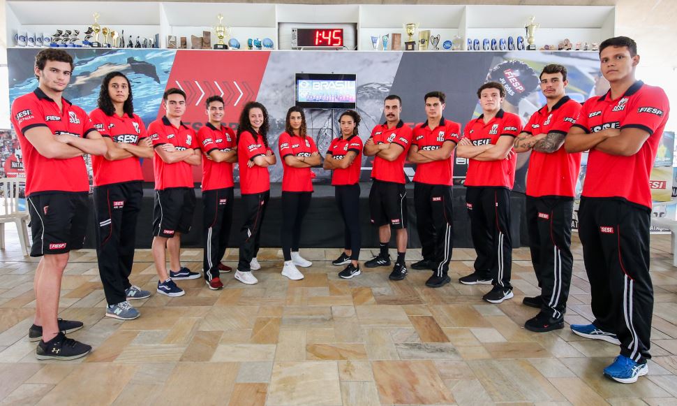 Natação do Sesi-SP reforça a mescla de juventude com experiência para a temporada 2023