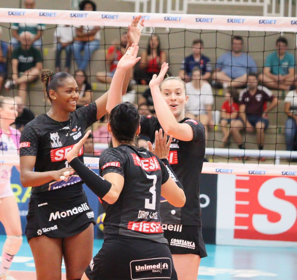 Sesi Vôlei Bauru vence Abel Moda Vôlei e se garante nos playoffs da Superliga 2022/23