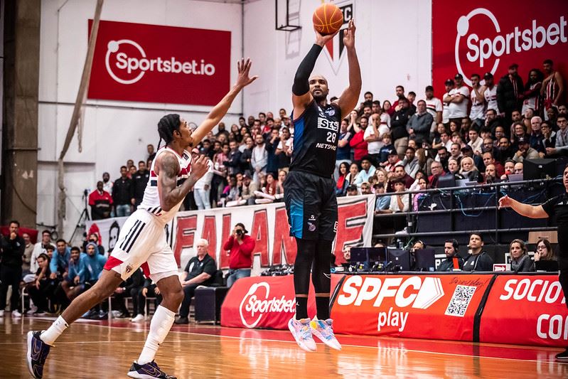 SESI - Franca - Após jogo equilibrado, Sesi Franca Basquete é superado pelo  Flamengo