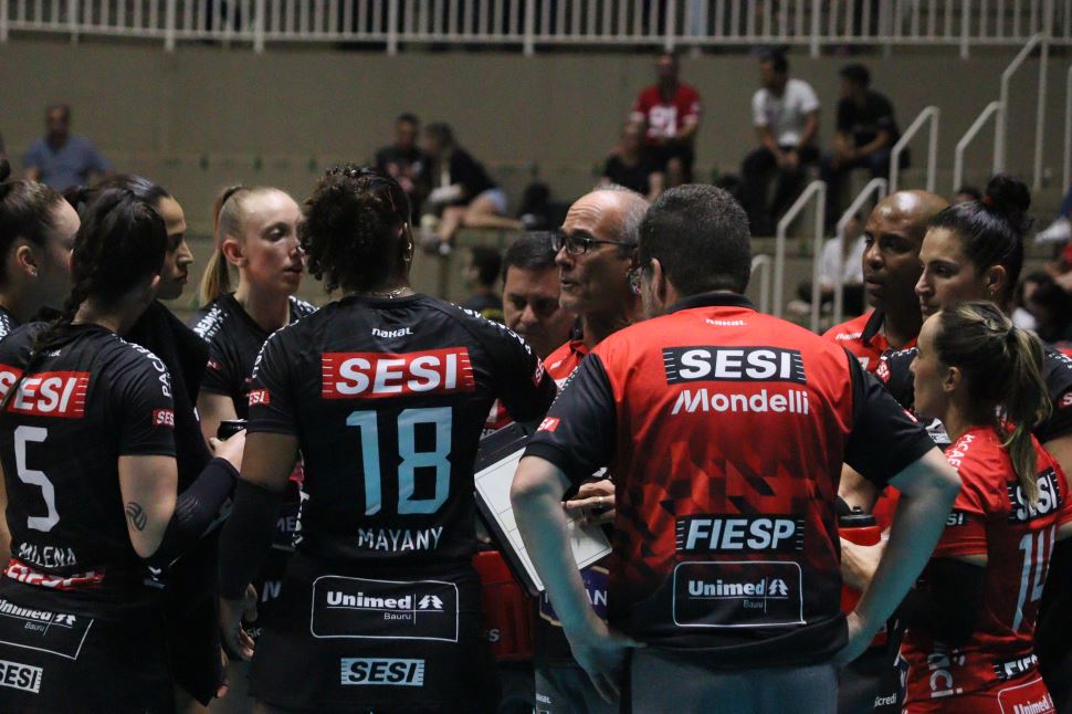 Sesi Vôlei Bauru recebe campeão Dentil/Praia Clube pela Superliga Bet7k 2023/2024