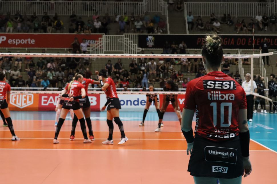 Em último jogo do ano, Sesi Vôlei Bauru visita Bluvolei pela Superliga Bet7k 2023/2024