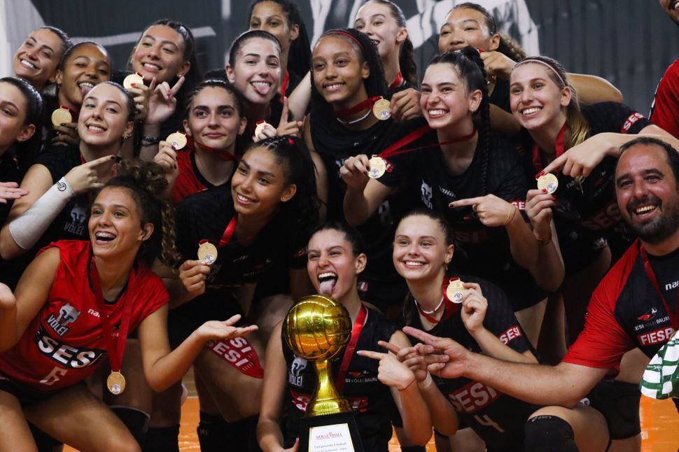 Base do vôlei do Sesi-SP tem temporada histórica