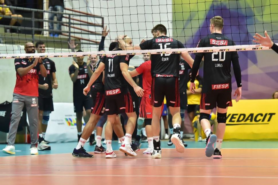 Com começo dominante, Sesi Vôlei vence Vedacit Vôlei Guarulhos na Superliga Bet7k 2023/2024 