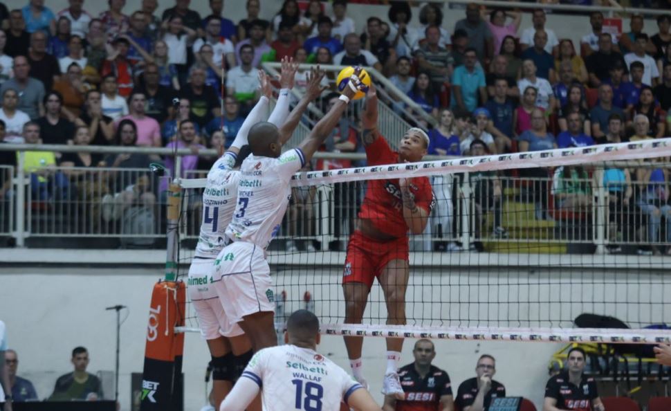 Sesi Bauru perde para Joinville e decide vaga à final na Arena Paulo Skaf