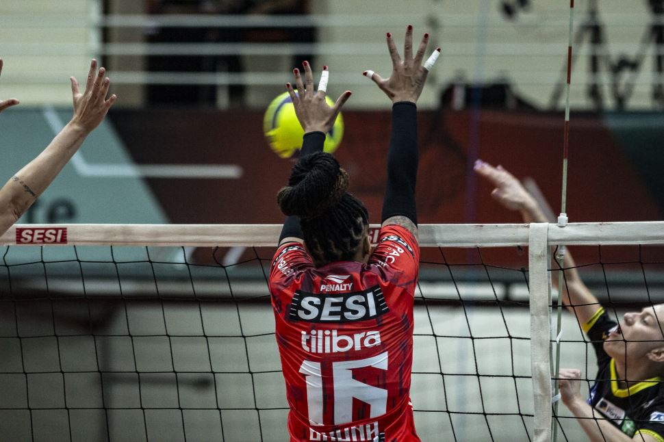 Sesi Vôlei Bauru recebe Barueri em estreia na Arena Paulo Skaf