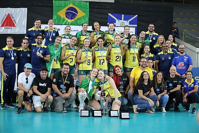 Quarteto do Sesi Bauru é campeão Sul-Americano Sub-19 de vôlei