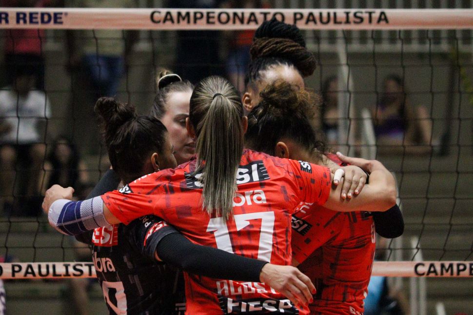 Sesi Vôlei Bauru bate Vôlei Louveira e enfrentará EC Pinheiros na semifinal do Paulista 2024