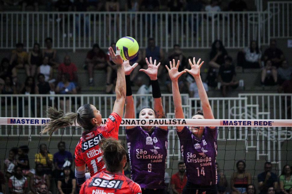 Sesi Vôlei Bauru começa decisão pelo tricampeonato do Paulista