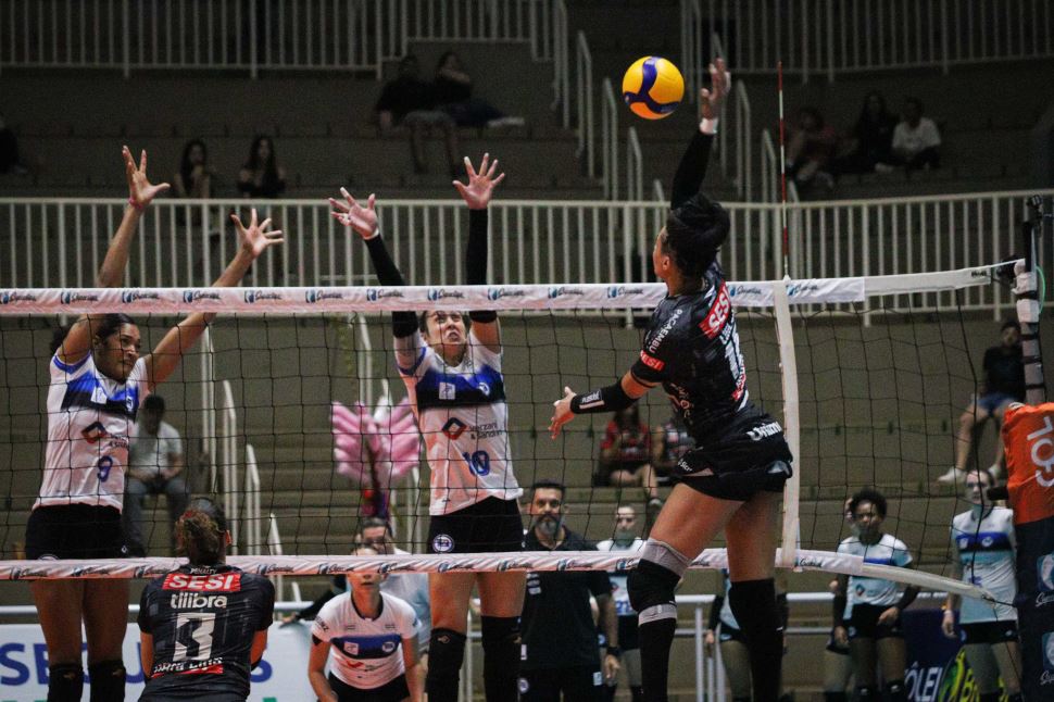 Sesi Vôlei Bauru encara Fluminense fora de casa pela Superliga 2024/2025