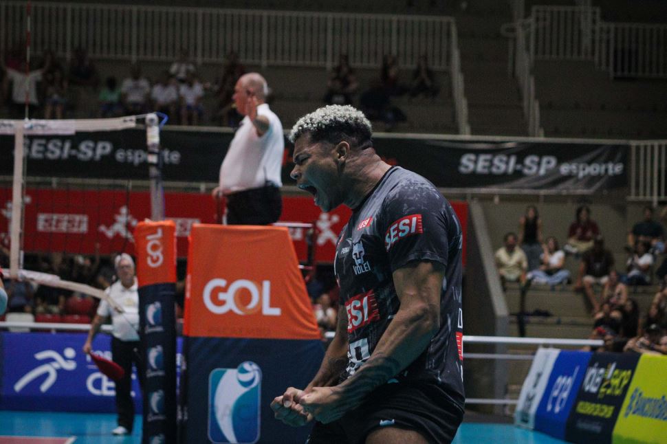 Sesi Bauru vira sobre o Itambé Minas no tiebreak e vence sexta seguida na Superliga