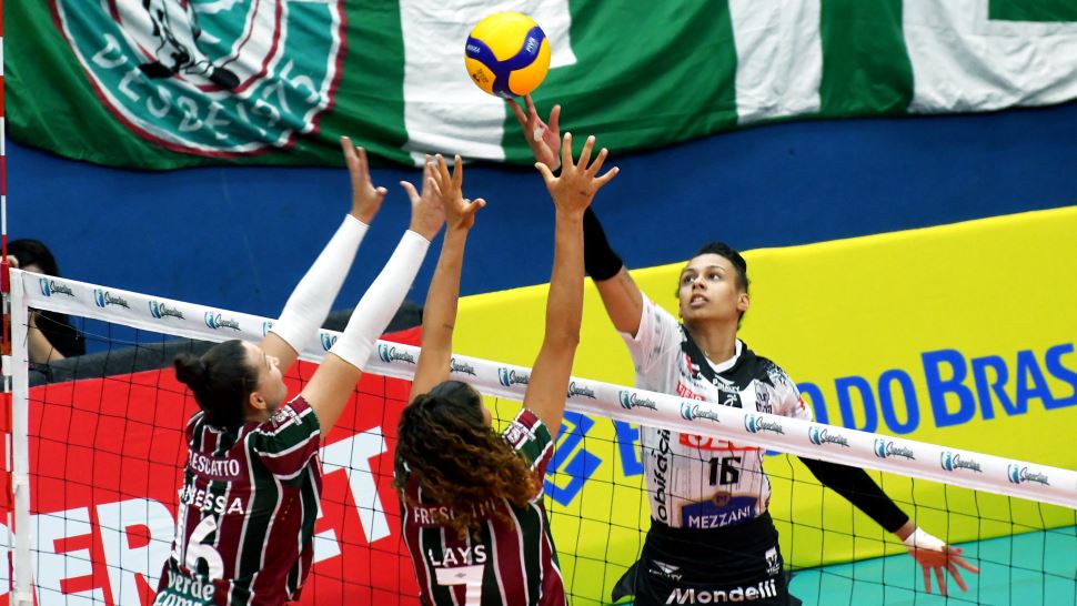 Sesi Vôlei Bauru sofre derrota para o Fluminense fora de casa