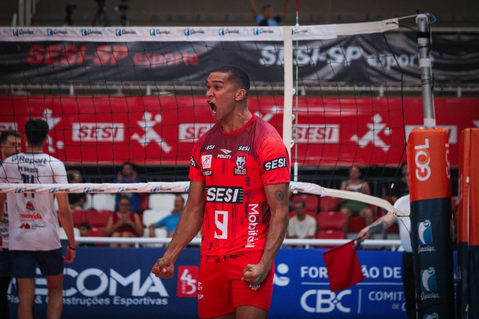 Sesi Bauru confirma permanência de oposto Marcos José Jr.