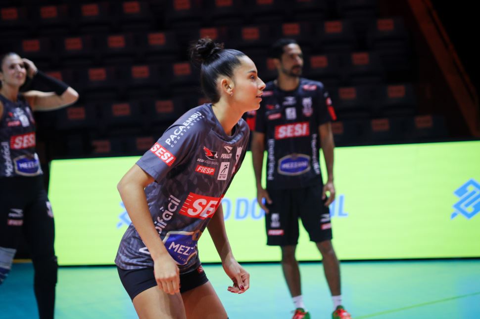 Sesi Vôlei Bauru renova com Thays para temporada 2025/26