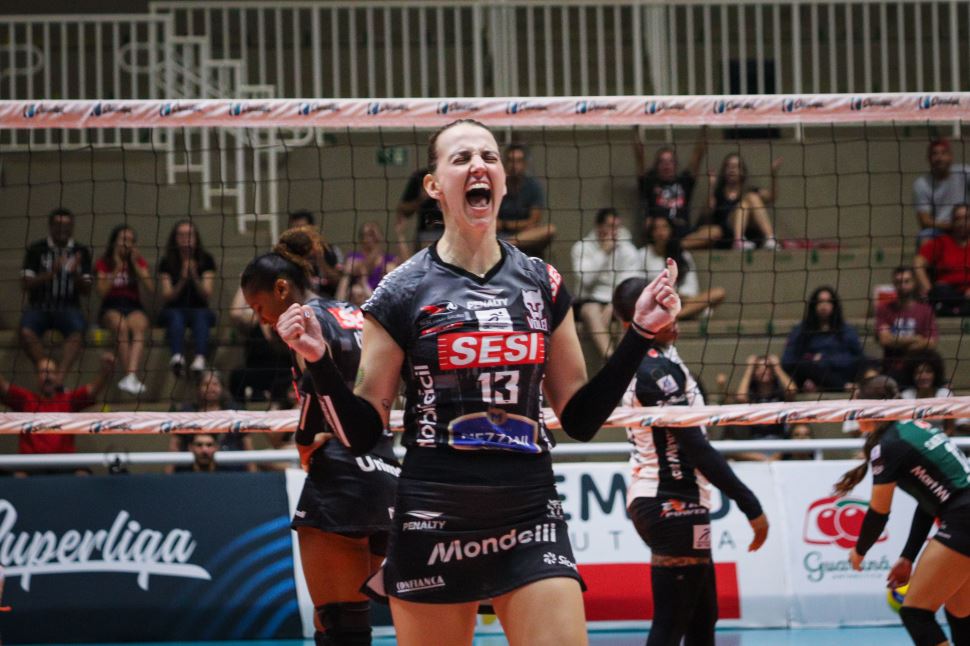 Sesi Vôlei Bauru renova com Kasiely, ponteira com melhor e da Superliga: “Me sinto em casa”