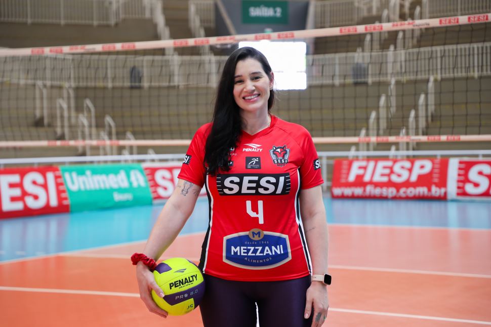 Claudinha reforçará Sesi Vôlei Bauru na temporada 2025/2026