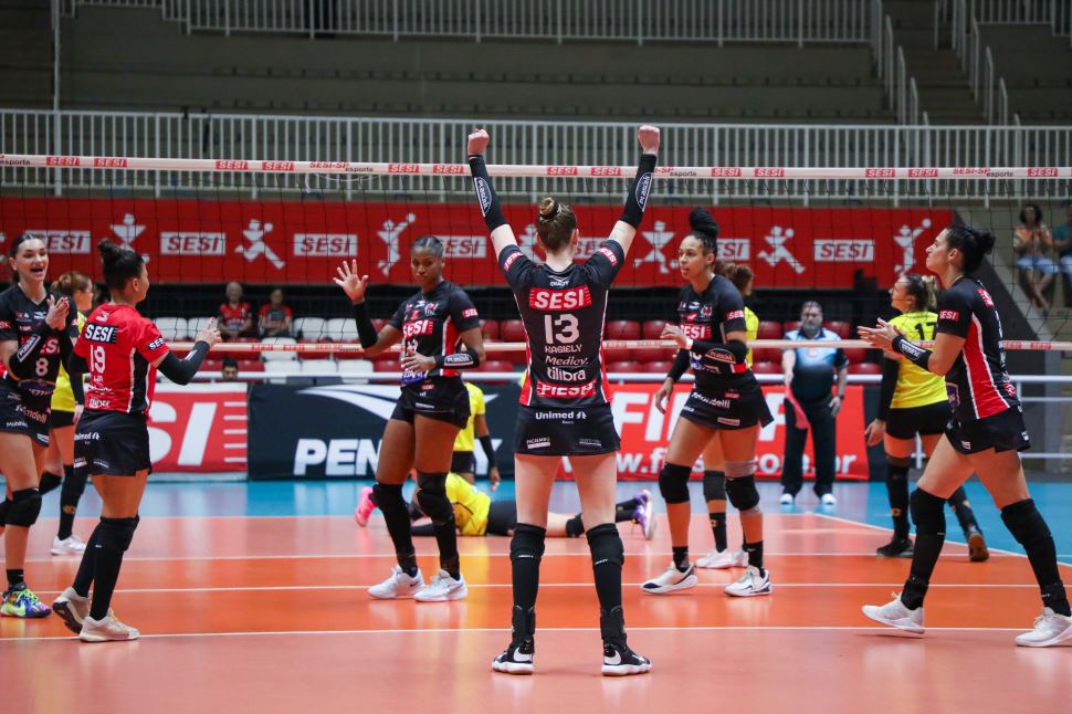 Sesi Vôlei Bauru vence Renasce Sorocaba e mantém 100% no Paulista