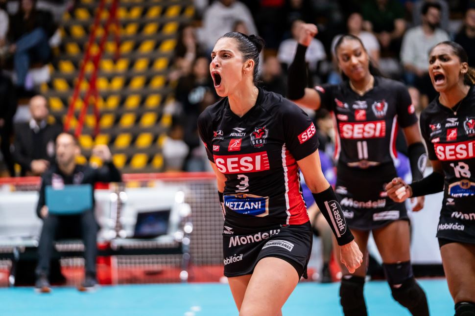 Sesi Vôlei Bauru aplica virada incrível e vence Paulistano Barueri na Superliga
