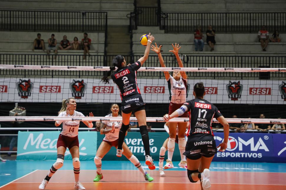 Sesi Vôlei Bauru é superado em casa pelo Fluminense na Superliga 25-26