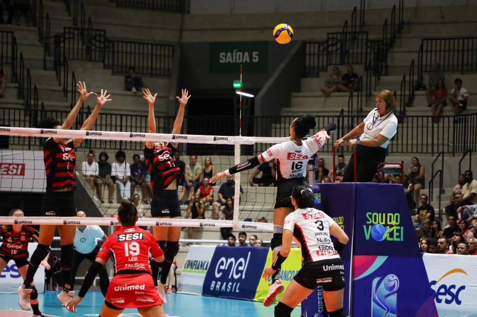 Sesi Vôlei Bauru encerra 2025 em clássico com Osasco São Cristóvão Saúde