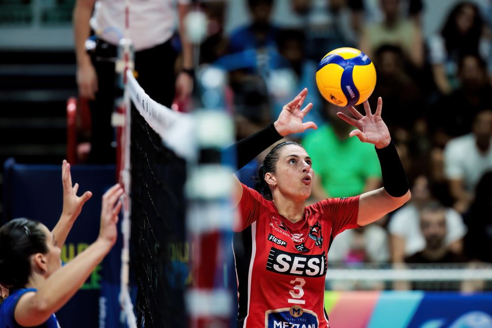 Sesi Vôlei Bauru enfrenta líder Gerdau Minas em Recife pela Superliga