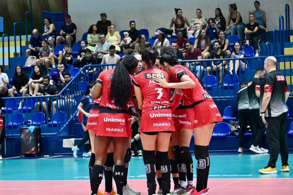 Em jogo equilibrado, SESI Vôlei Bauru sofre derrota para ABEL Moda Brusque