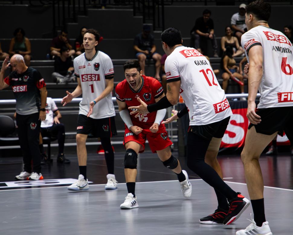 SESI Bauru vence de virada o Sil Vôlei Guarulhos e segue vivo no Paulista 2026