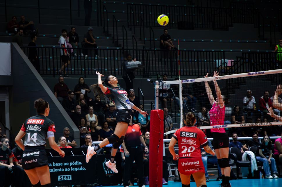 SESI Vôlei Bauru recebe Osasco São Cristóvão Saúde em jogo decisivo da final Paulista