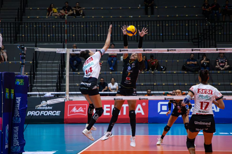 SESI Vôlei Bauru recebe Fluminense na terceira rodada da Superliga