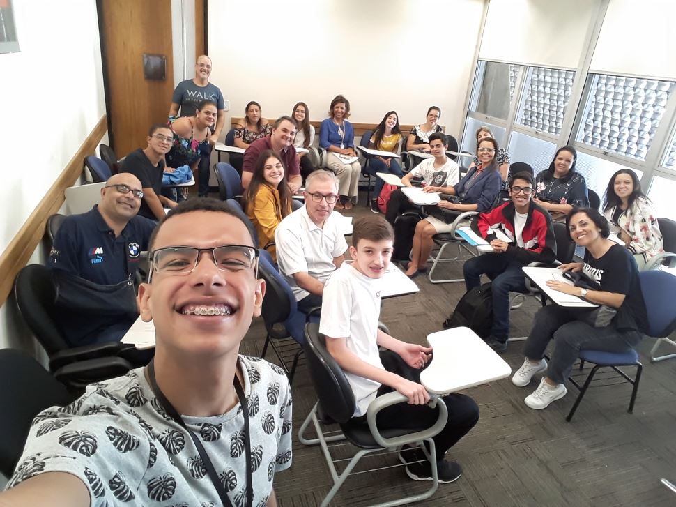 SESI-SP incentiva alunos de sua rede escolar com o Programa Jovem Aprendiz