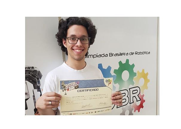 Aluno do Sesi São Caetano conquista medalha na Olimpíada Brasileira de Robótica 