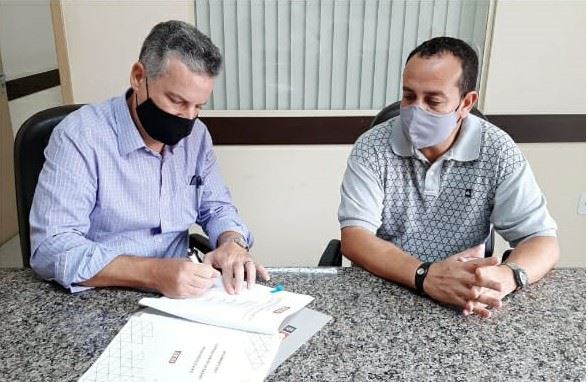 Barra do Turvo, Cajati e Miracatu assinam convênio para implantação do Sistema SESI-SP de Ensino nas escolas públicas das cidades